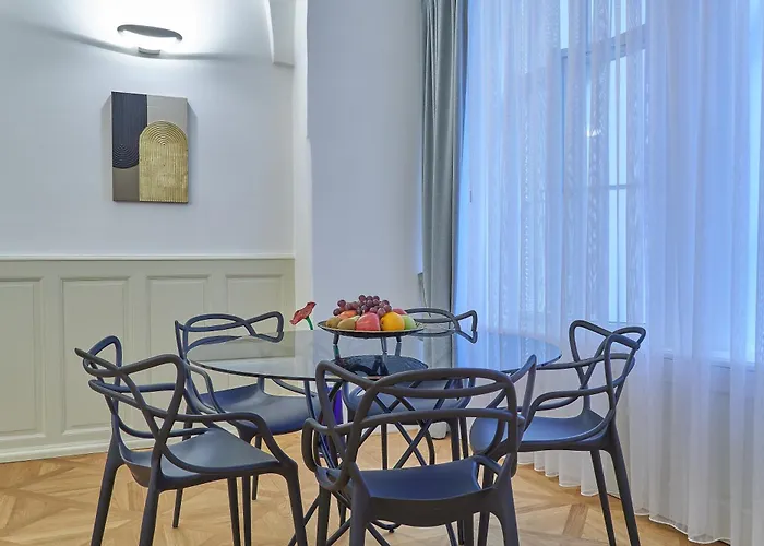 Albergo centrale: Hotel U 3 Pstrosu